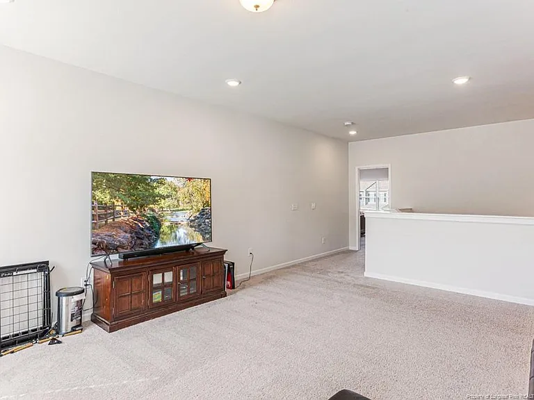 1622 Old Barn Rd — Photo 18