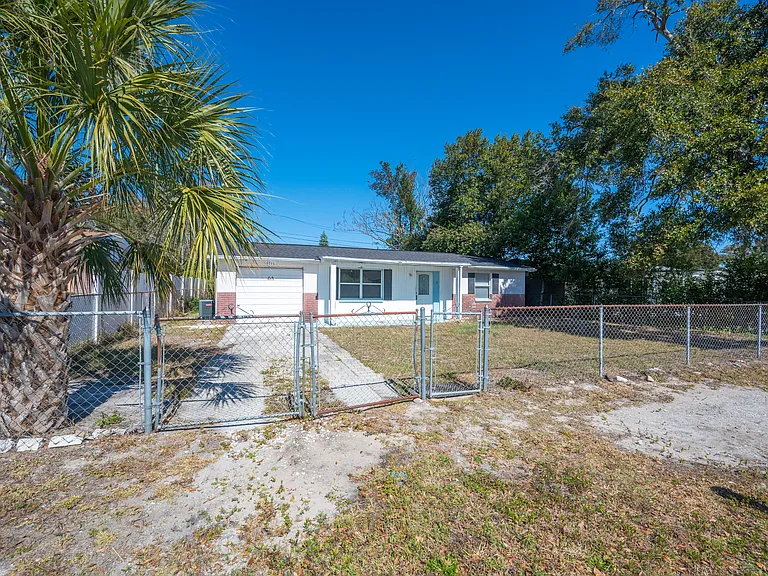 4719 Blossom Dr — Photo 3