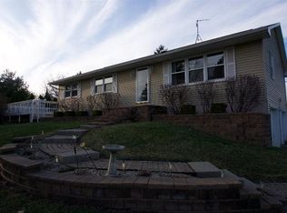 7950 Chase Lake Rd, Fowlerville, MI 48836