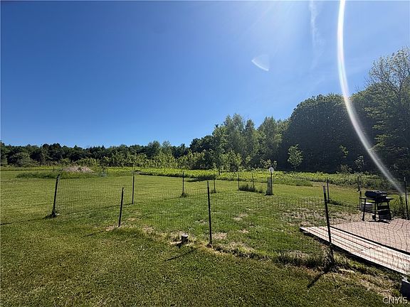 2nd image of 11116 Vanburen Rd