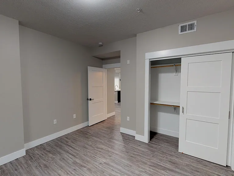 Prairie Heights Apartments — Photo 127