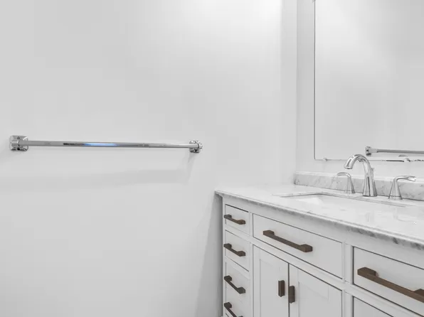 448 West 37th Street 6H image 7 of 7