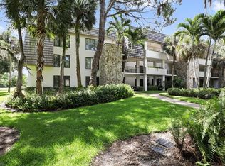 105 Clubhouse Ln APT 187, Naples, FL 34105