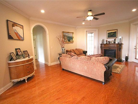 5th image of 4509 Holloway Creek Dr