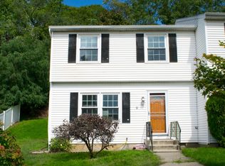 8 W Main St, Beacon, NY 12508