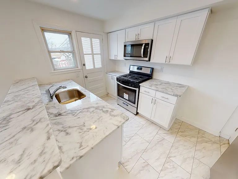 519 Vine St — Photo 2