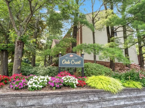 101 E Oak Unit I-7 #7, Oakland Boro, NJ 07436
