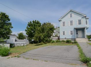 102 3rd St, Lowell, MA 01850