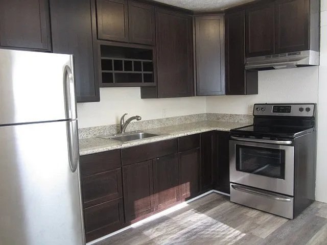 721-727 SVA — Photo 1