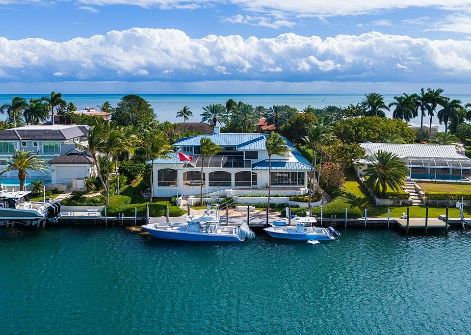 1st image of 35 Angelfish Cay Dr