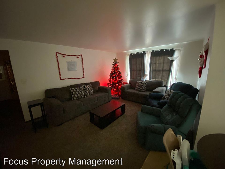 2nd image of 2036 Preble Ave #P8