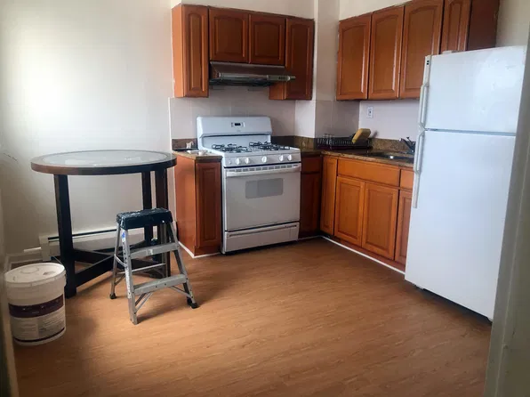 161-12 71st Ave Floor 4, Fresh Meadows, NY 11365