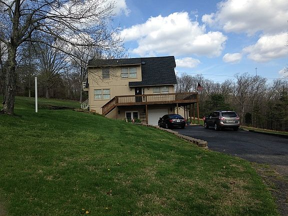 4th image of 224 Pine Hill Ln