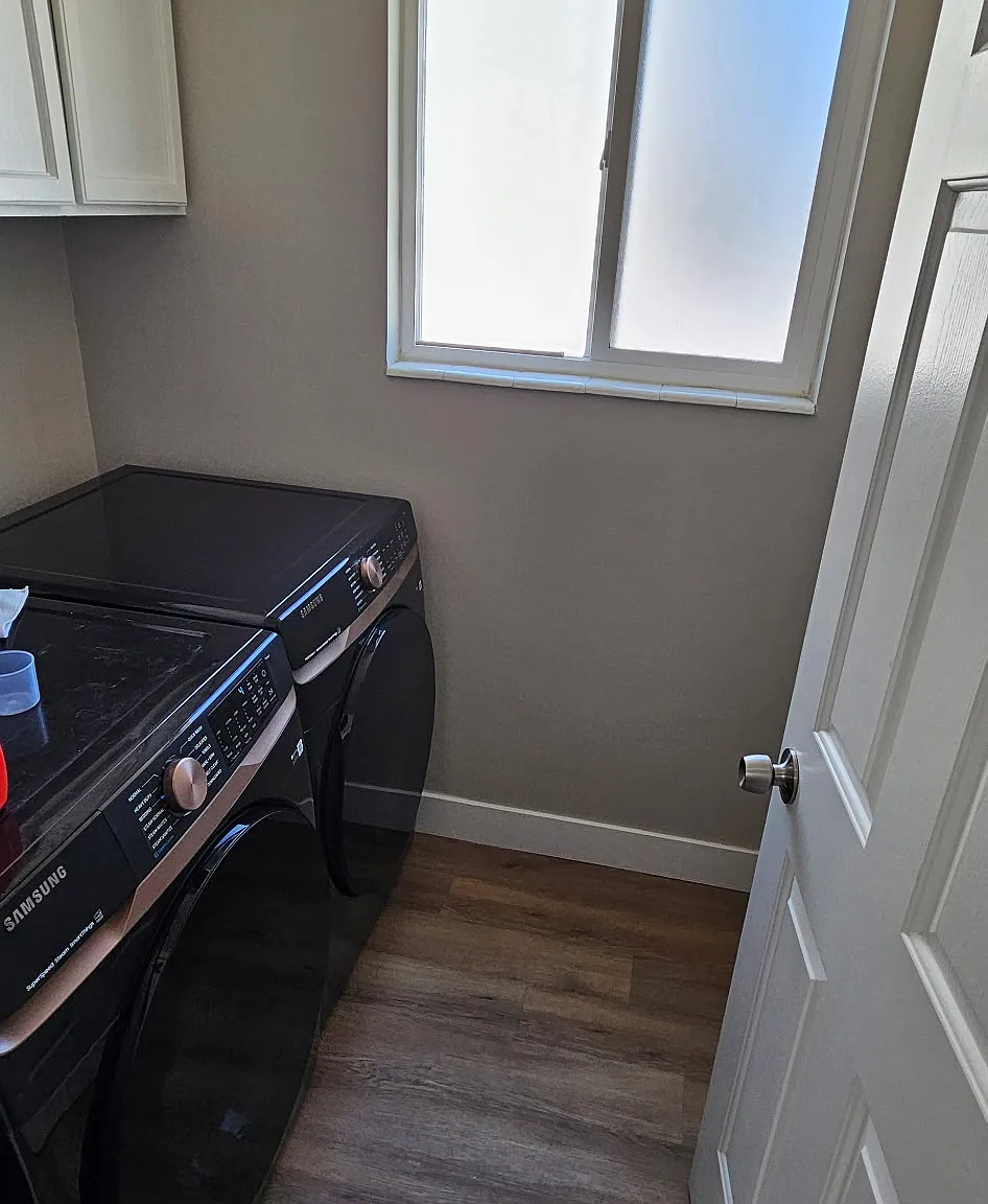 2 bed, 1300 sqft, $2,200 — Photo 3