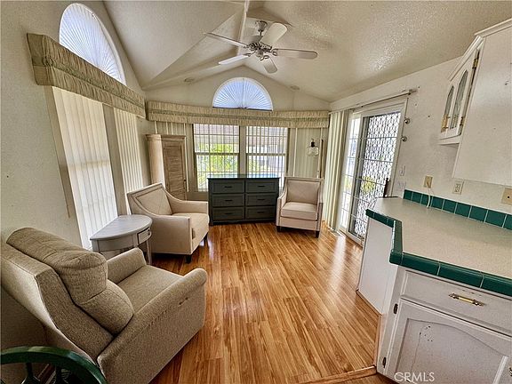 4th image of 1295 S Cawston Ave Space 443
