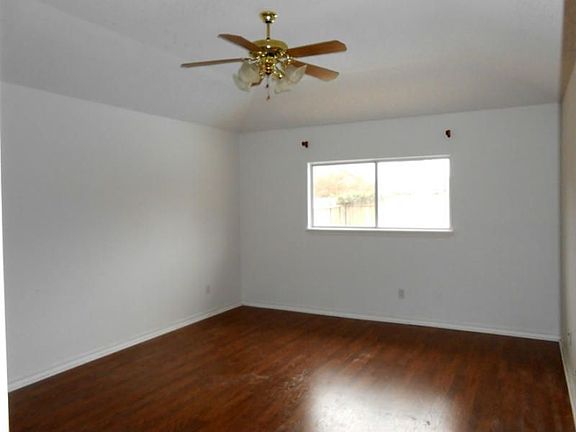 5th image of 3421 Picadilly Ln