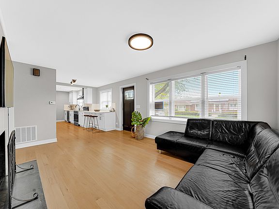 5th image of 8101 N Octavia Ave