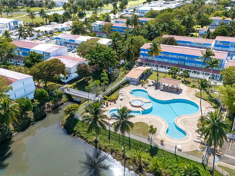 H-10 Villas De Playa 2 #H-10 — Photo 31