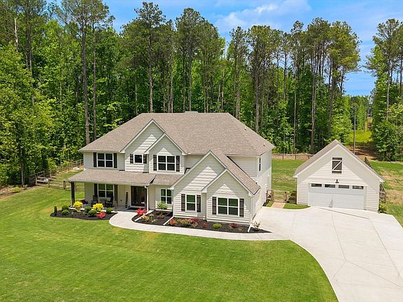 4th image of 475 Paynes Lake Rd