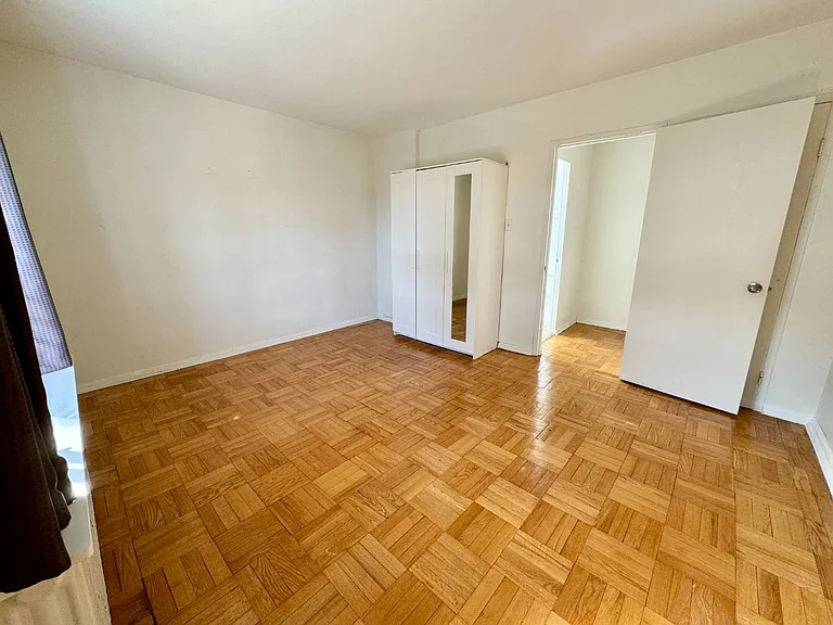 2696 Lake Shore Blvd W #16 — Photo 11