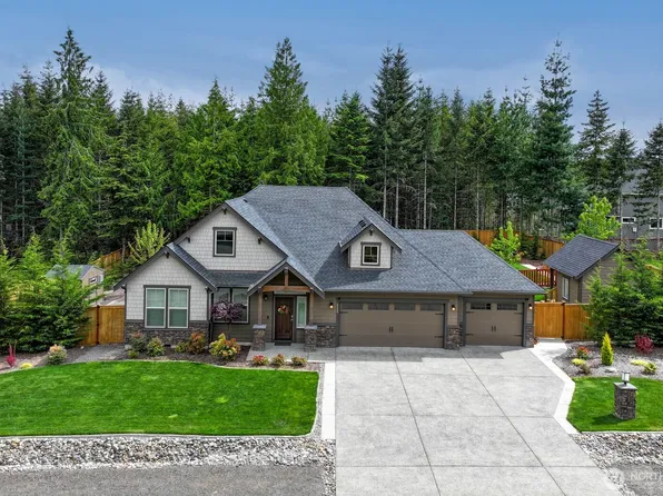 5589 NW Muddy Paws Court, Bremerton, WA 98312