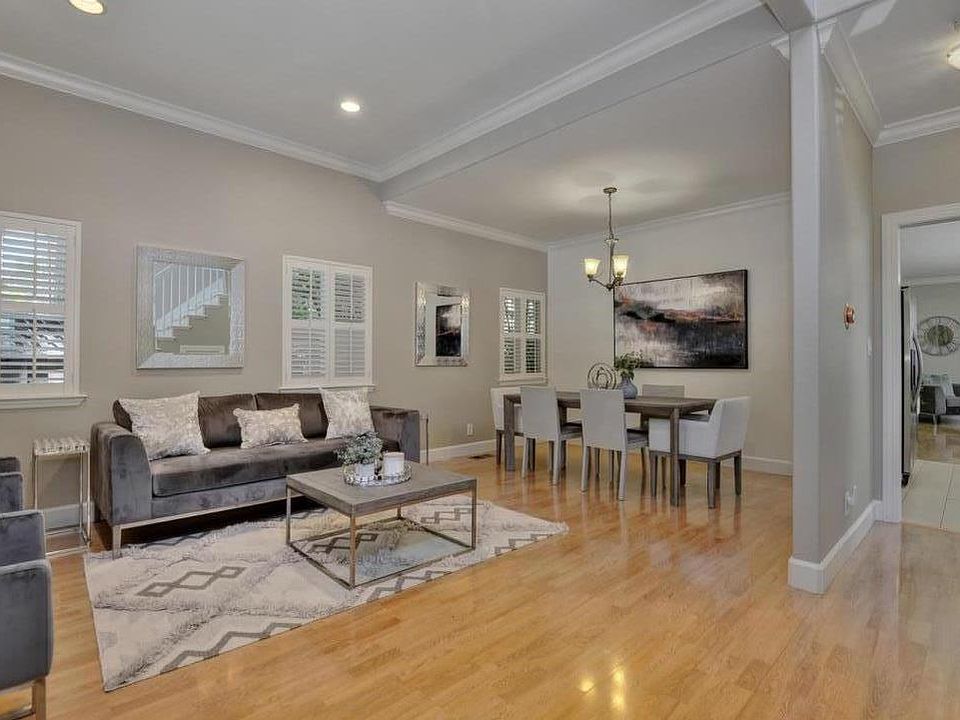 1st image of 386 Cypress Ave