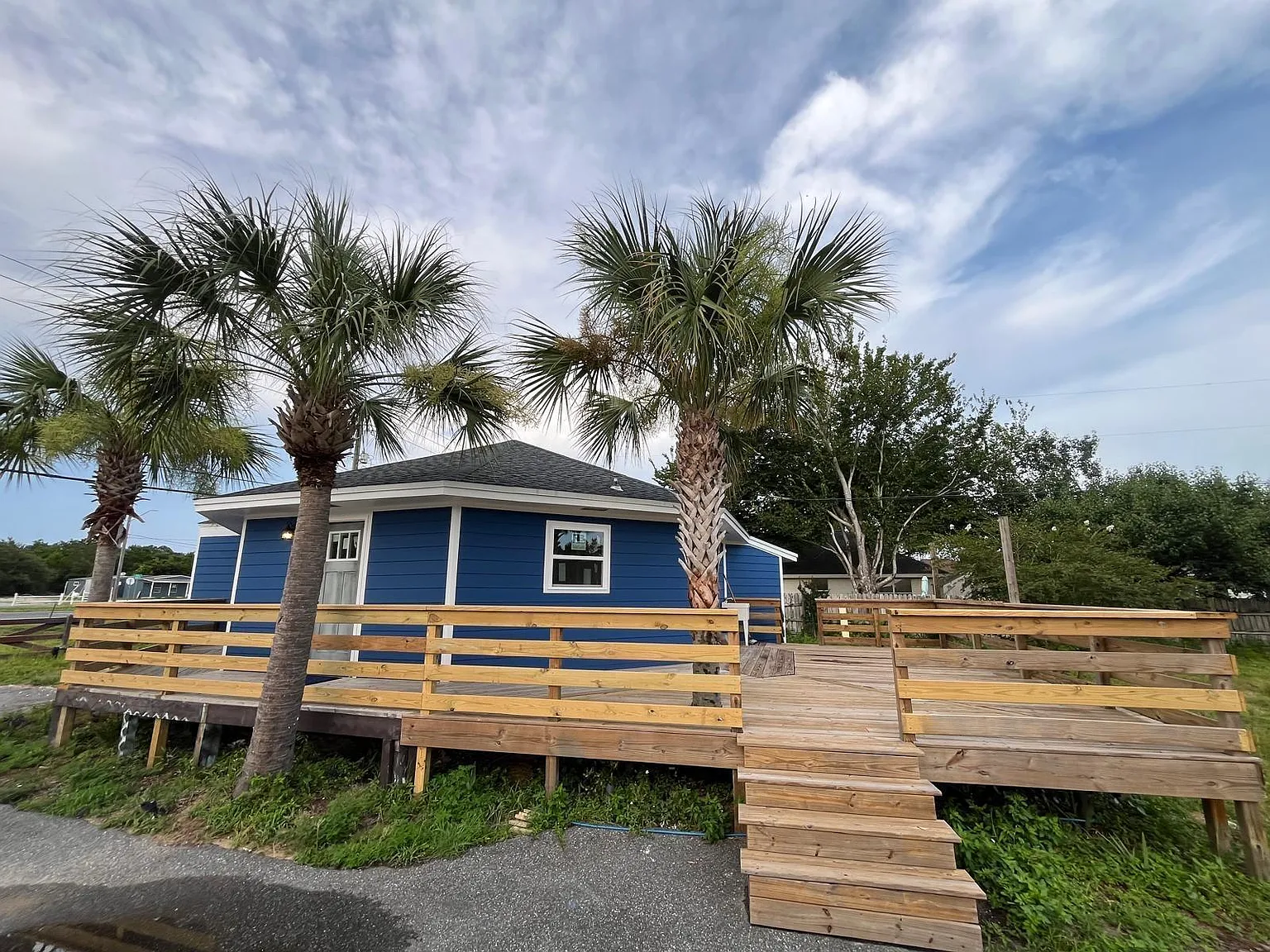 3 bed, 2.0 bath, 990 sqft, $2,800 — Photo 3