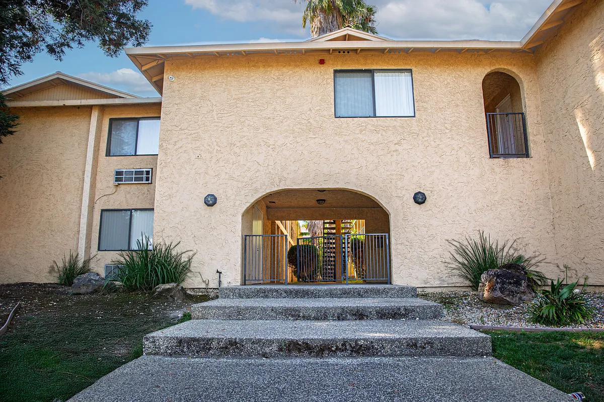 Building Photo - Joshua Tree Apartments