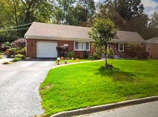 1635 Olive Rd, Homewood, IL 60430