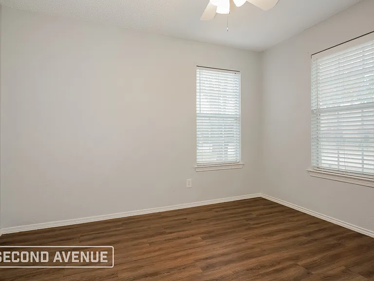 4005 Bond St — Photo 16