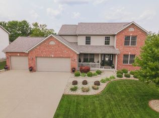 3606 Matthew Dr, Bloomington, IL 61704