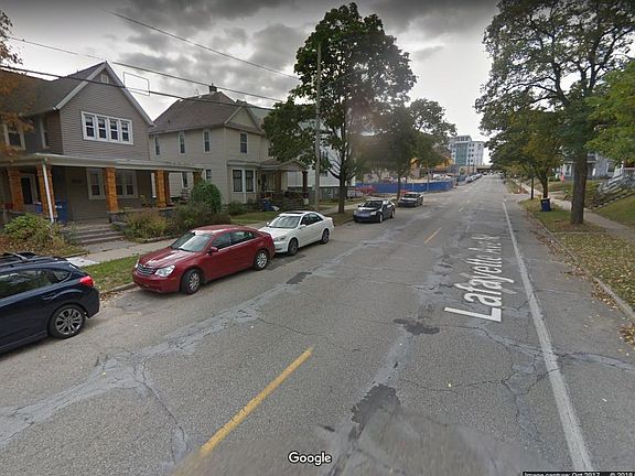 3rd image of 622 Lafayette Ave NE