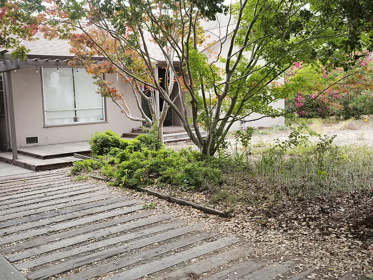 711 Nash Ave — Photo 3