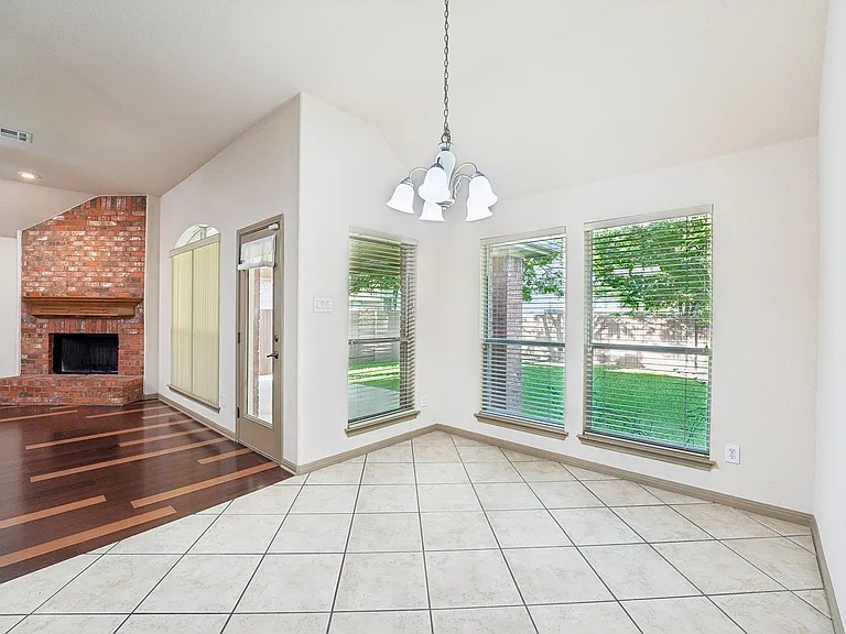 10028 Lisi Anne Dr — Photo 11