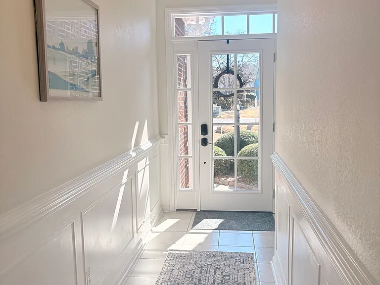1112 Mill Run Rd — Photo 2