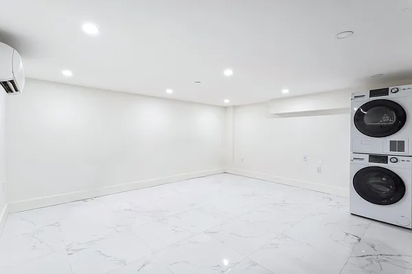 Rented by Reavis | media 8