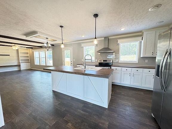 2nd image of 133 Woods Hollow Rd #4