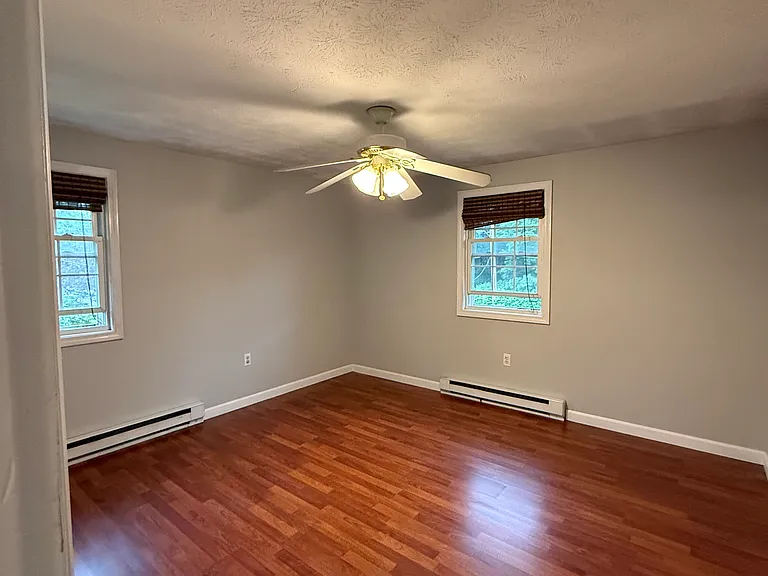 25 Ernest Ave #10 — Photo 5
