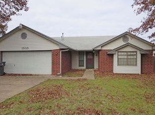 1505 Persimmon Ln, Ardmore, OK 73401