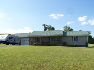 2621 Pipers Gap Rd, Galax, VA 24333