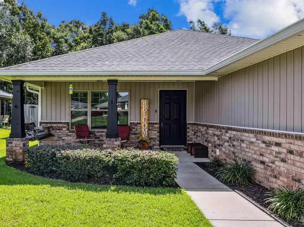 4308 Village Oak Ln, Pace, FL 32571