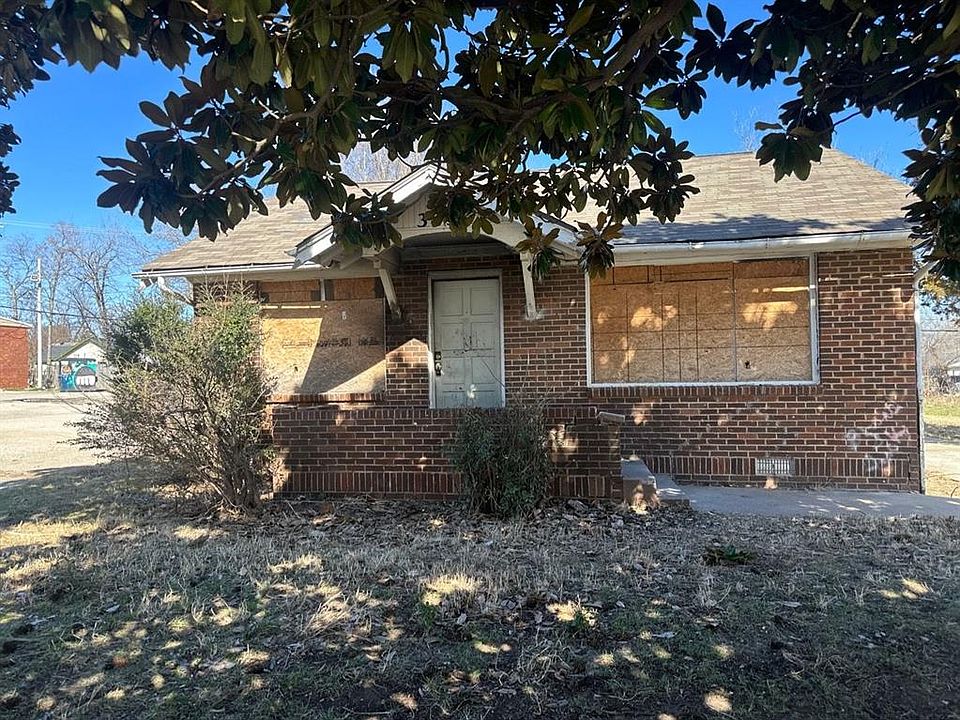 1st image of 3831 NW 10th St