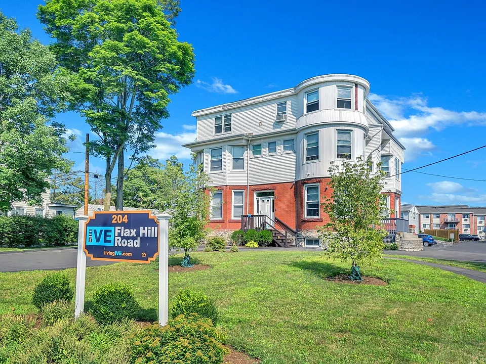 204 Flax Hill LLC