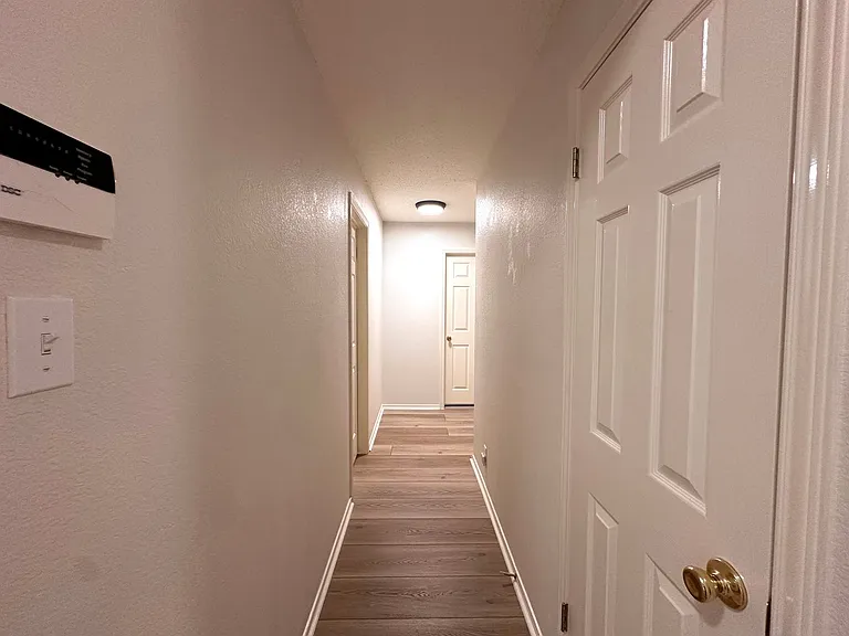 6708 Bancroft Woods Dr — Photo 7