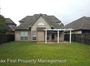 3215 Grassy Lake Dr, Baton Rouge, LA 70816