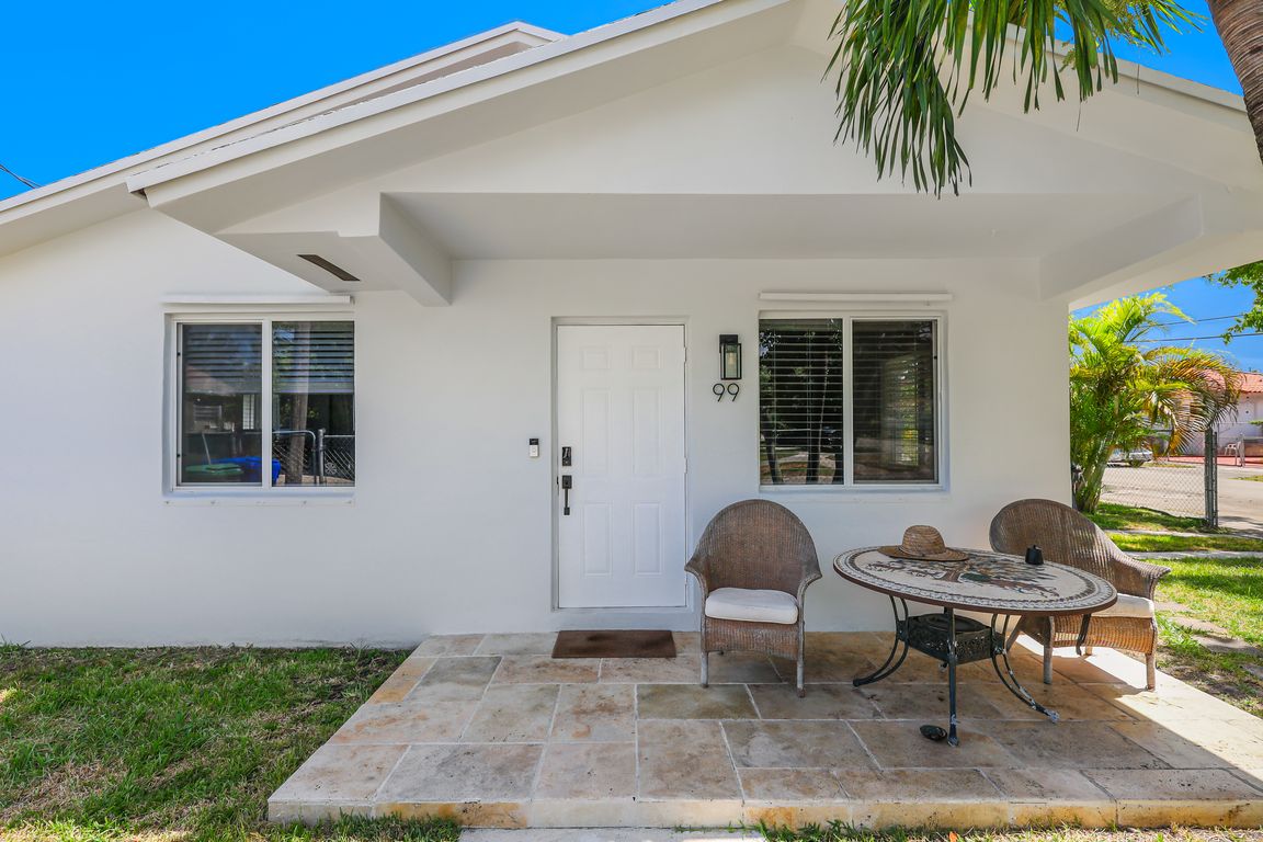 97 NW 47th Ct-44