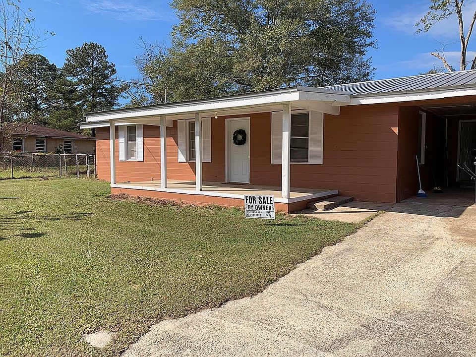 3bd 2 bath 1452sq ft