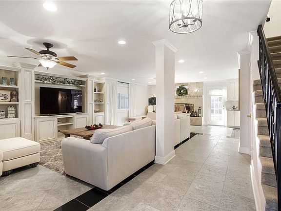 4th image of 4508 Chateau Dr