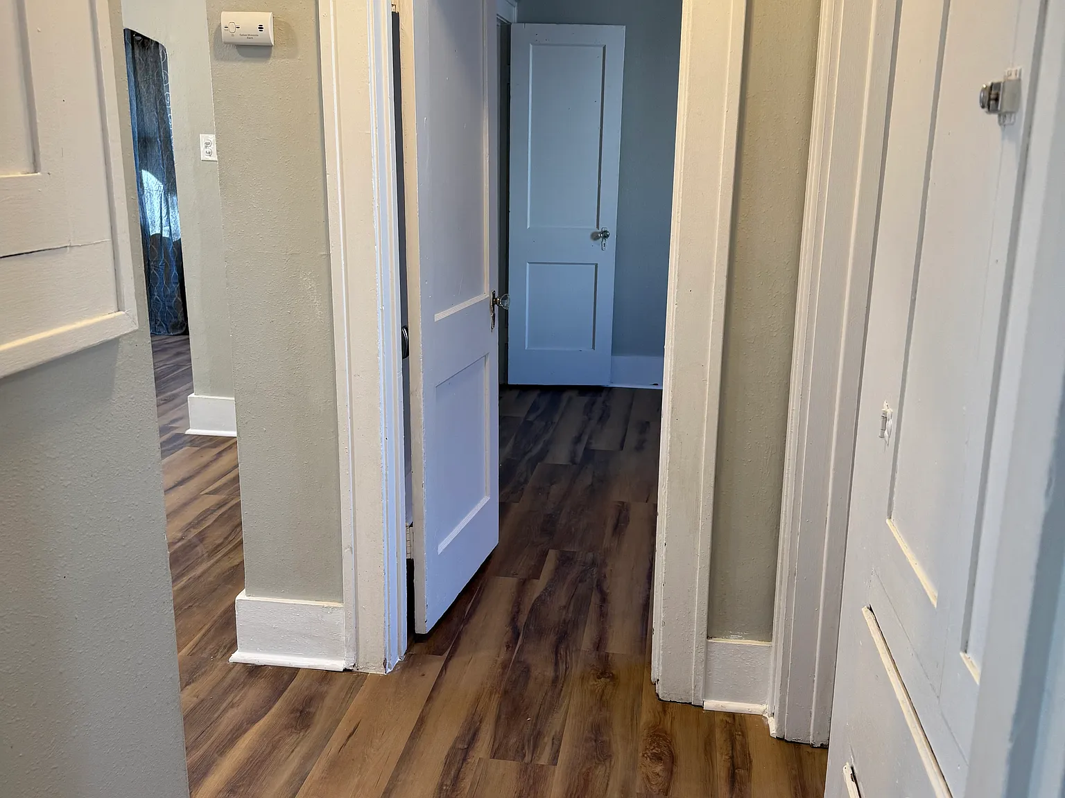 2 bed, 1000 sqft, $1,600 — Photo 2