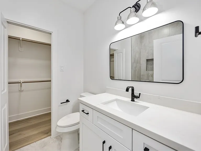 3327 Cornell St #B — Photo 18